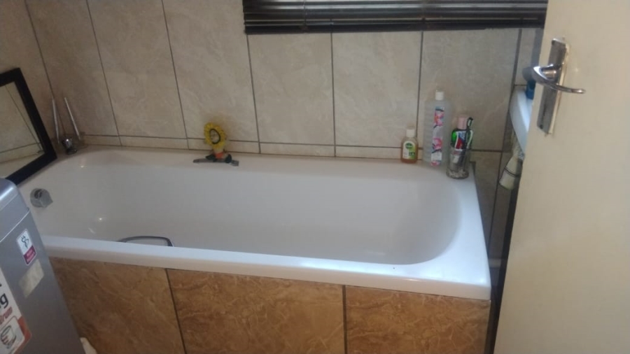 2 Bedroom Property for Sale in Bosmanskloof Western Cape